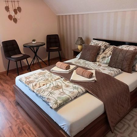 Harkány Alfa Apartman מראה חיצוני תמונה
