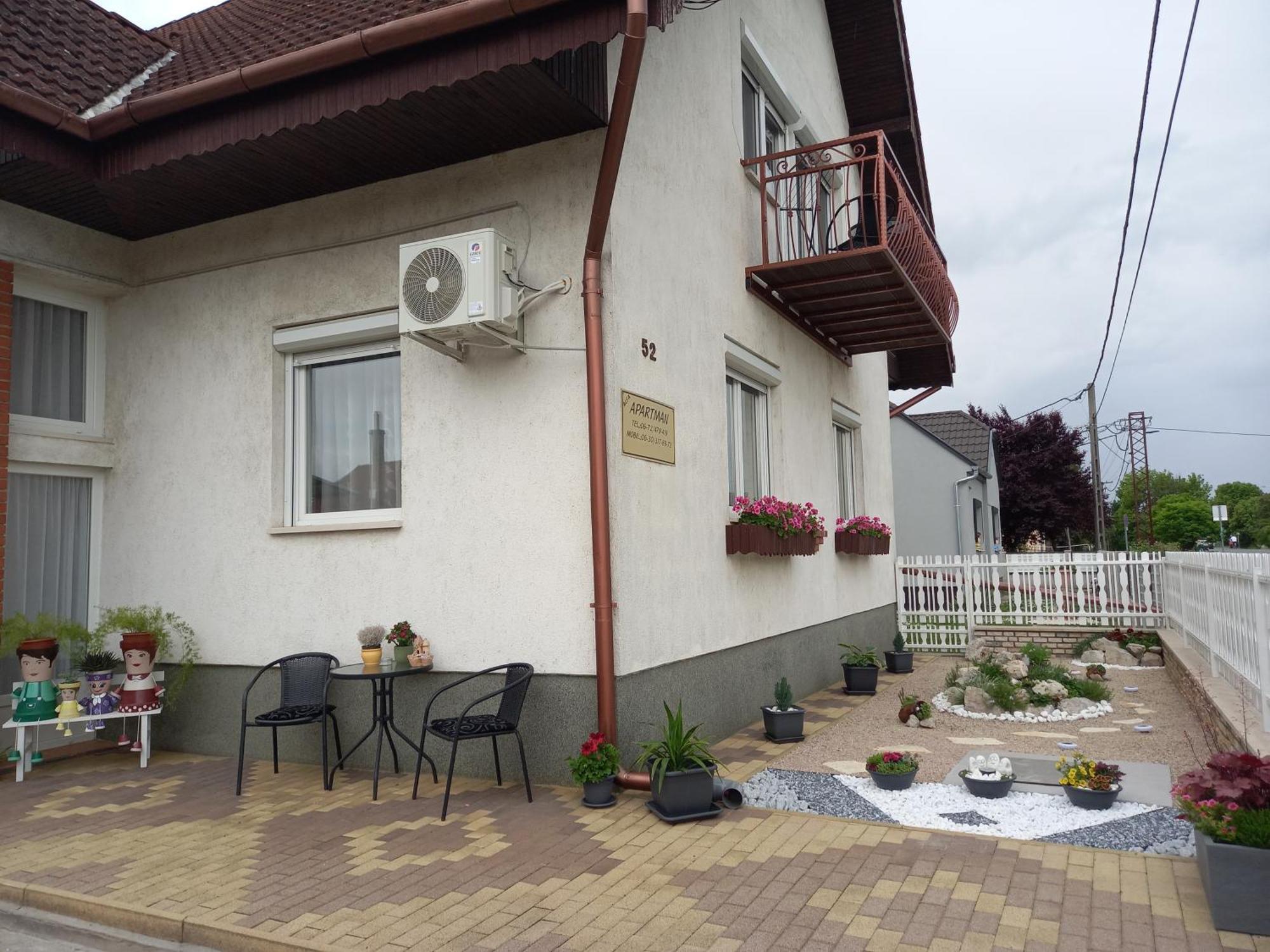 Harkány Alfa Apartman מראה חיצוני תמונה