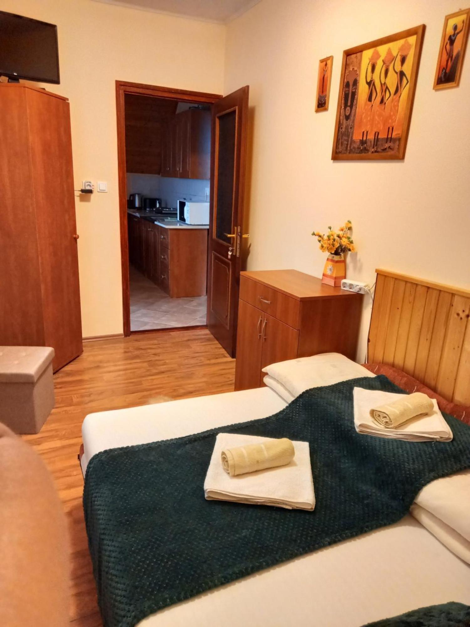 Harkány Alfa Apartman מראה חיצוני תמונה