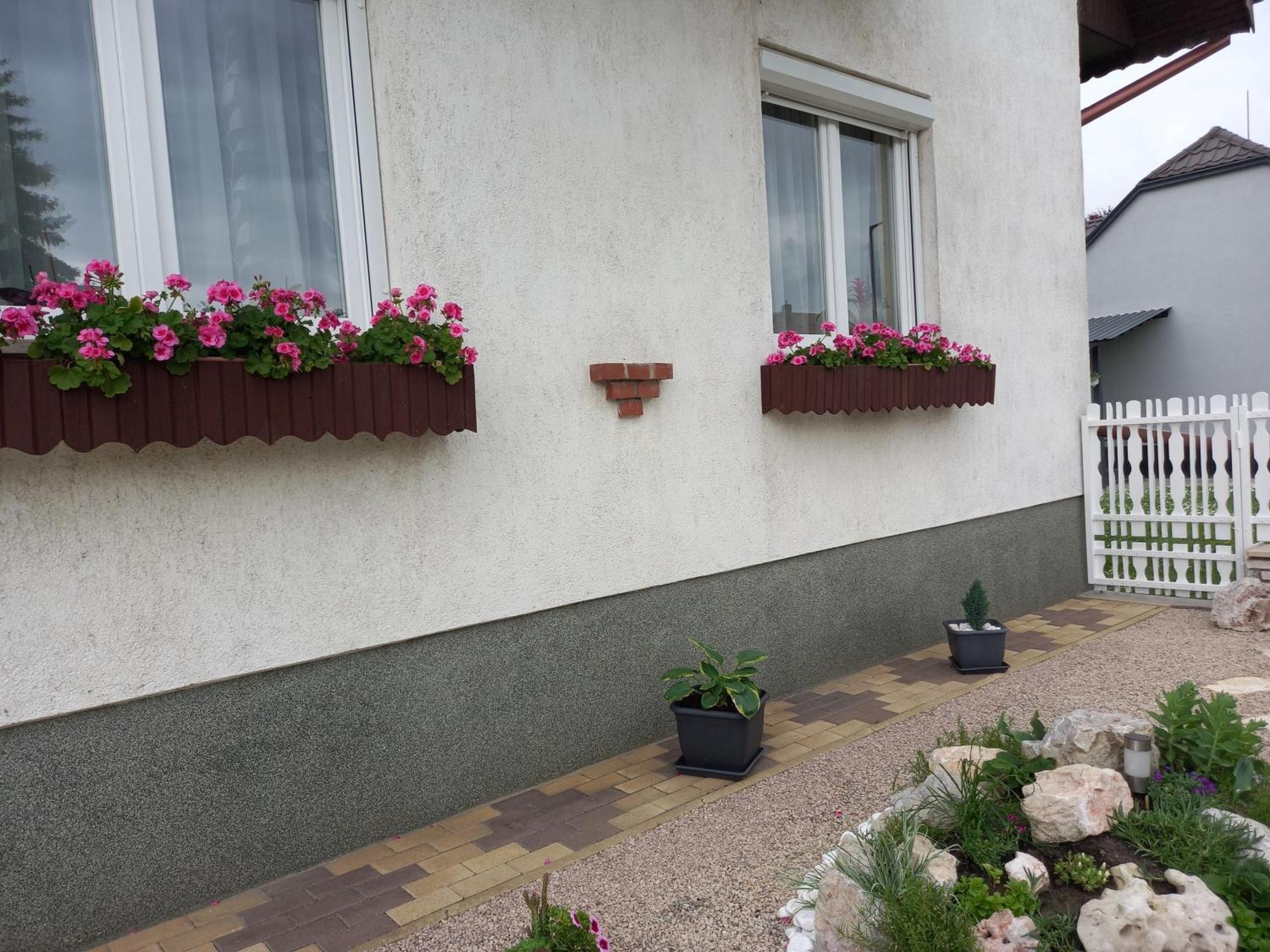 Harkány Alfa Apartman מראה חיצוני תמונה