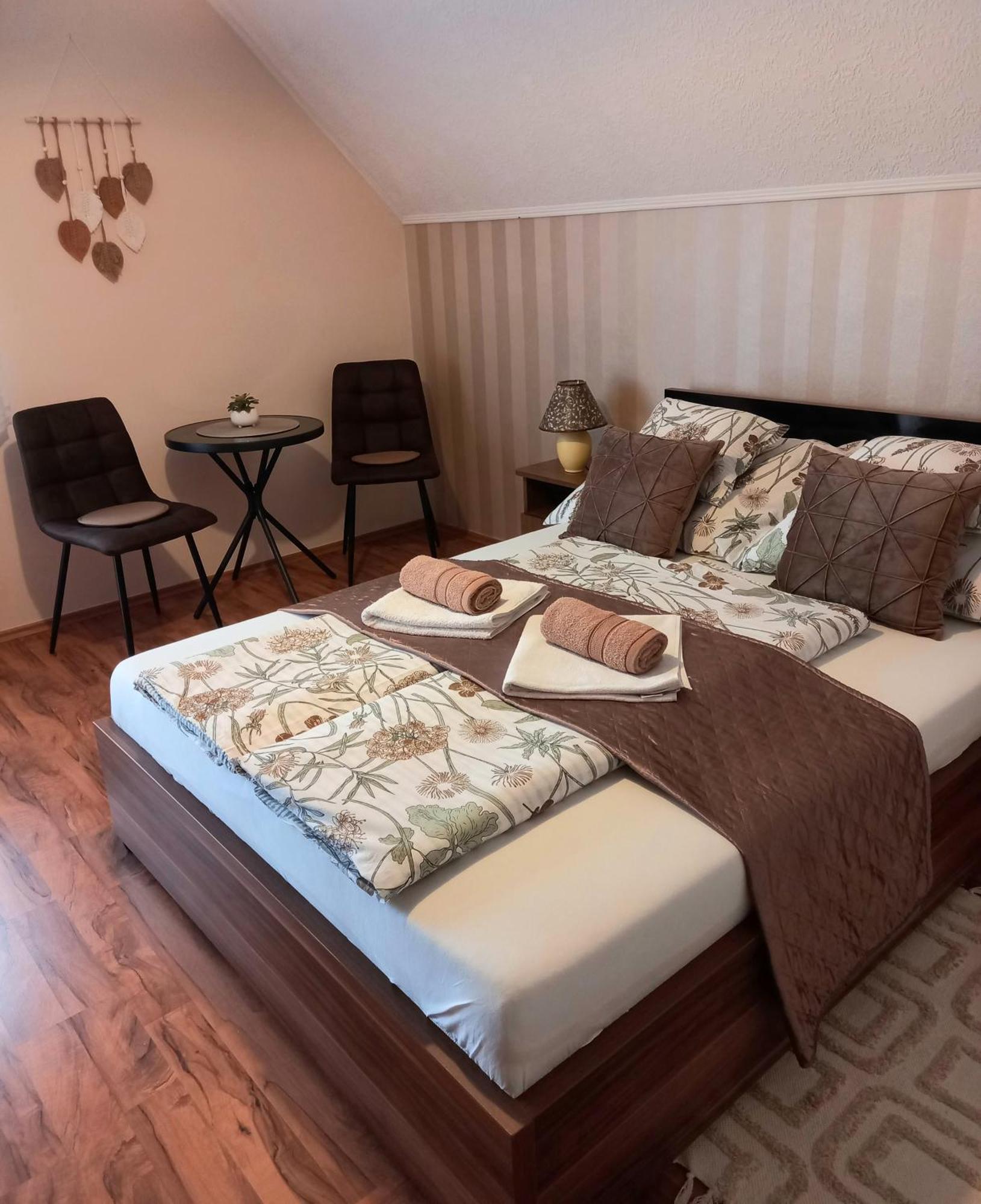 Harkány Alfa Apartman מראה חיצוני תמונה